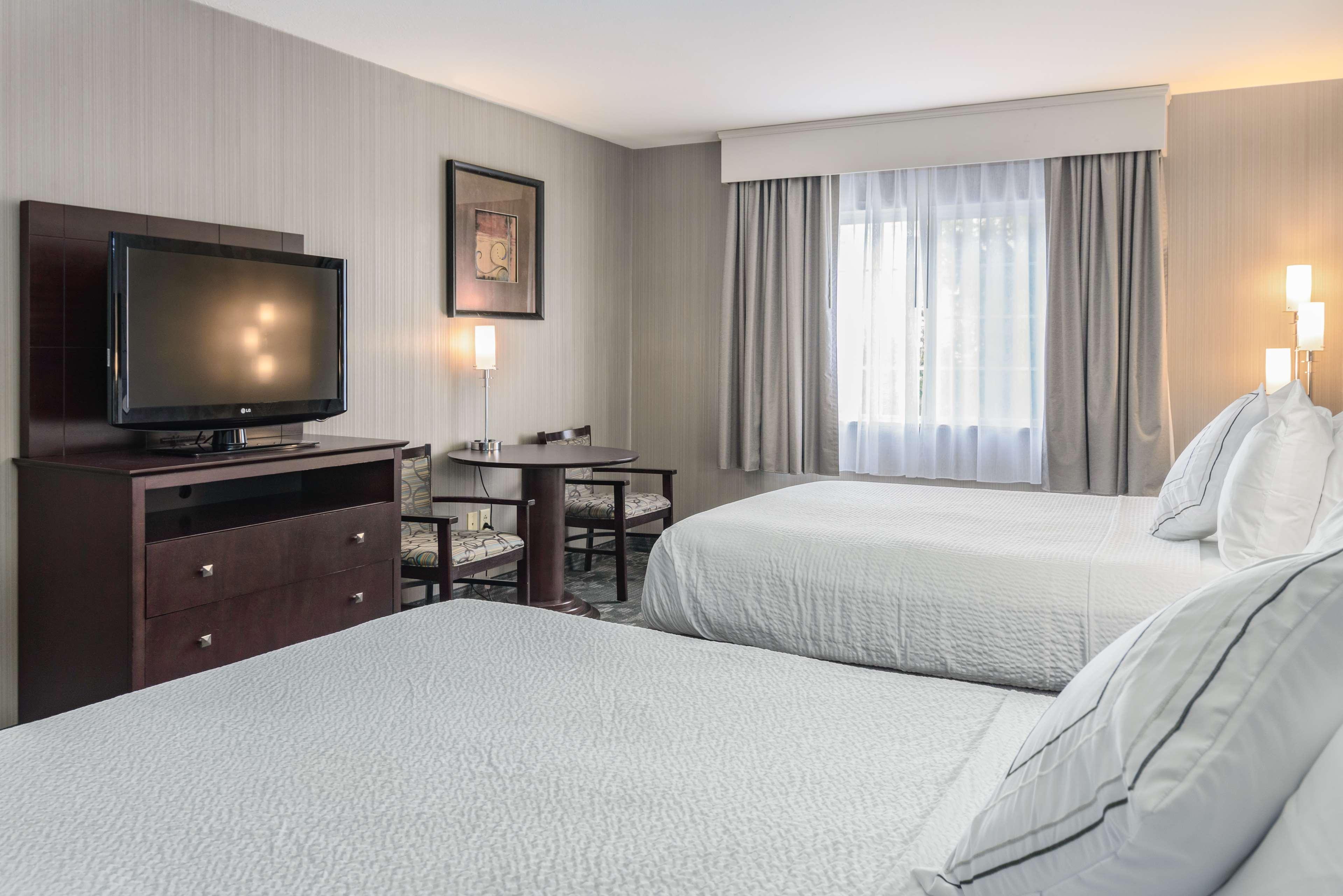 Best Western Concord Inn And Suites Buitenkant foto