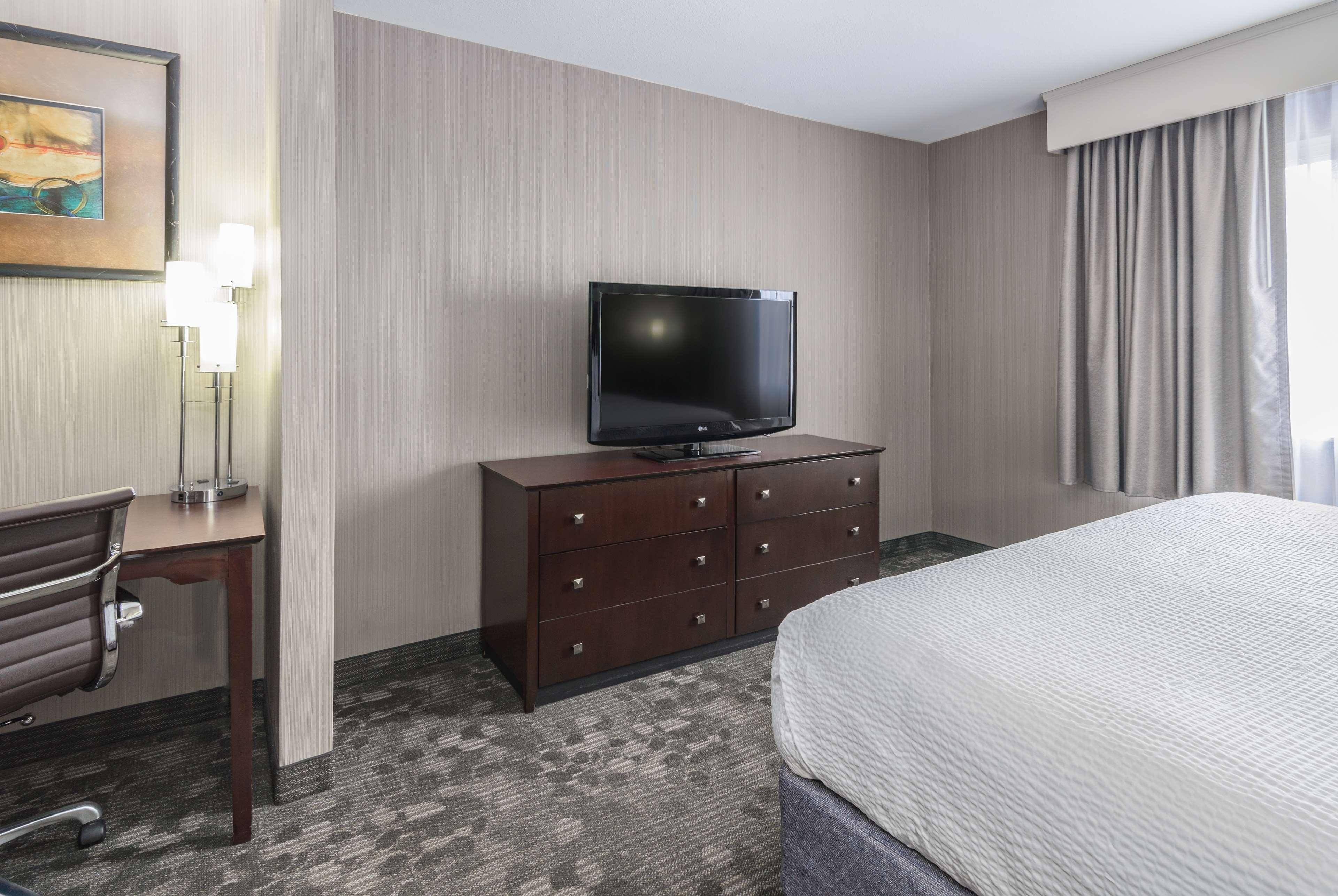 Best Western Concord Inn And Suites Buitenkant foto