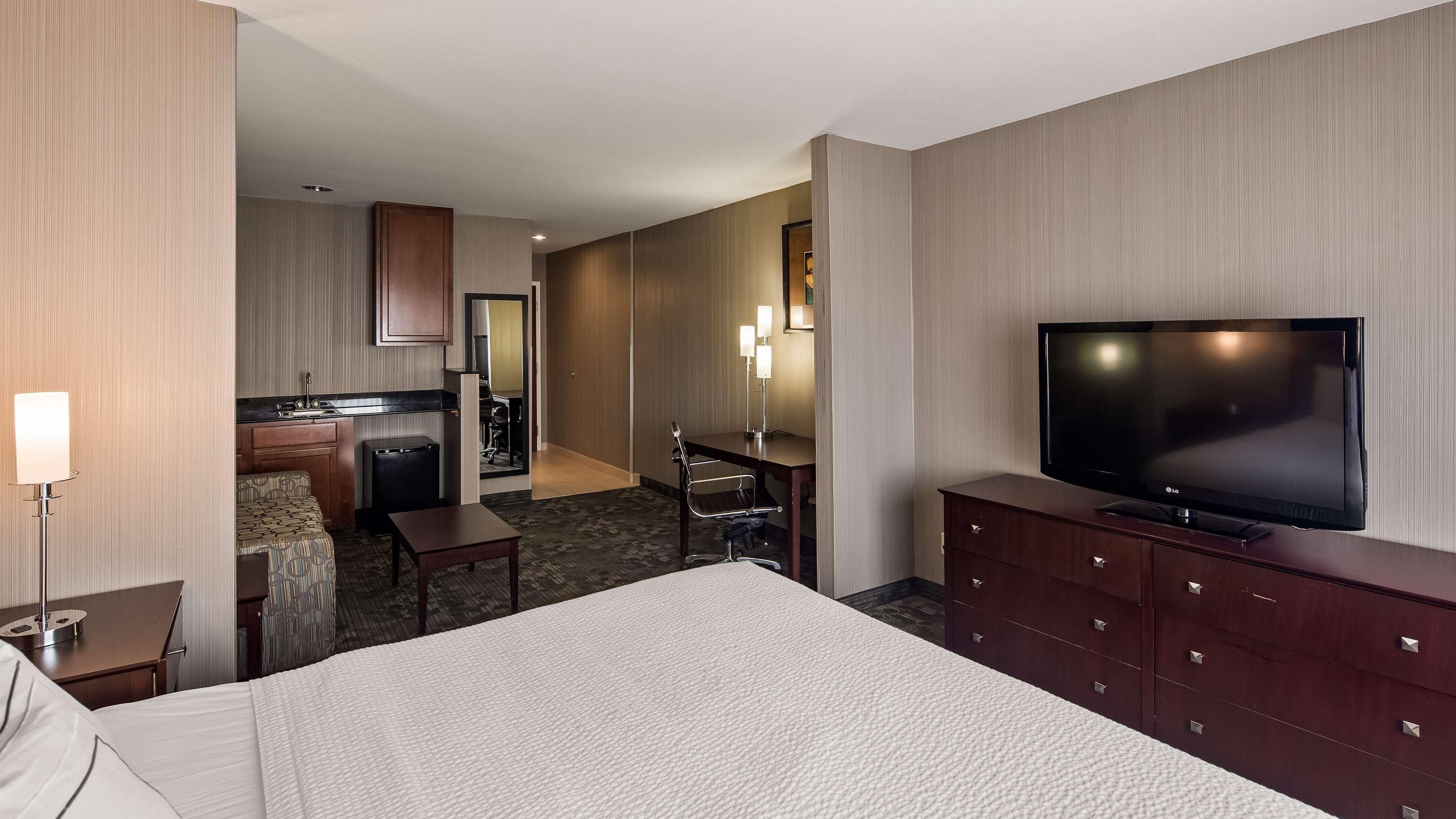 Best Western Concord Inn And Suites Buitenkant foto