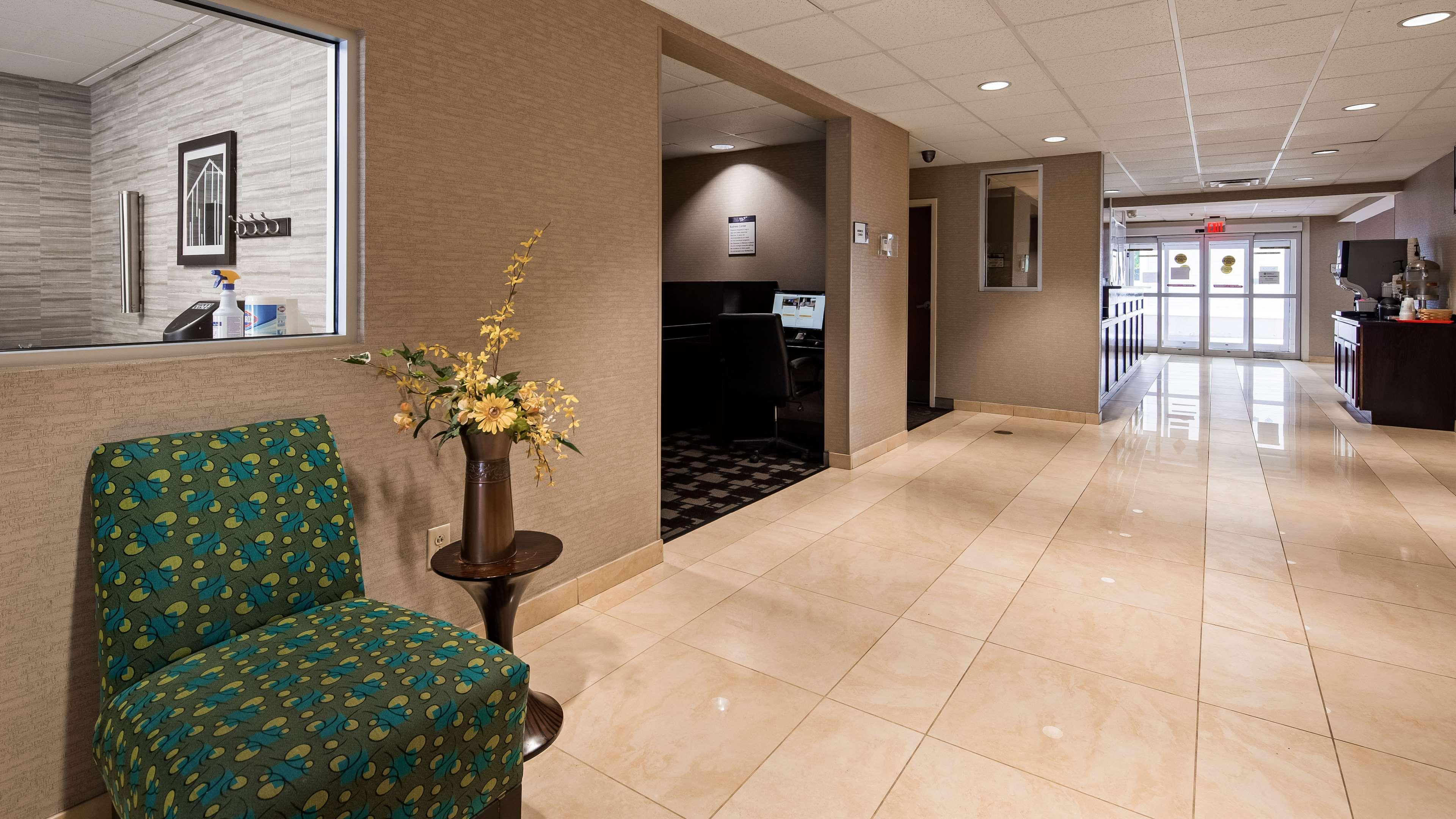Best Western Concord Inn And Suites Buitenkant foto