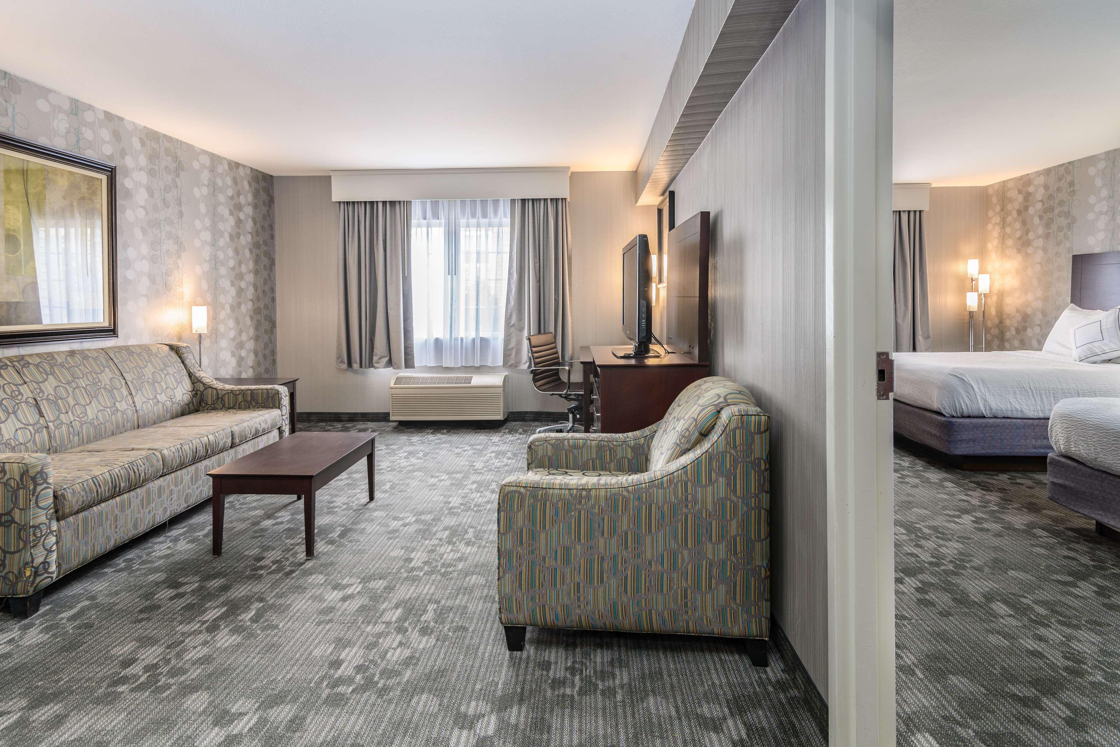 Best Western Concord Inn And Suites Buitenkant foto