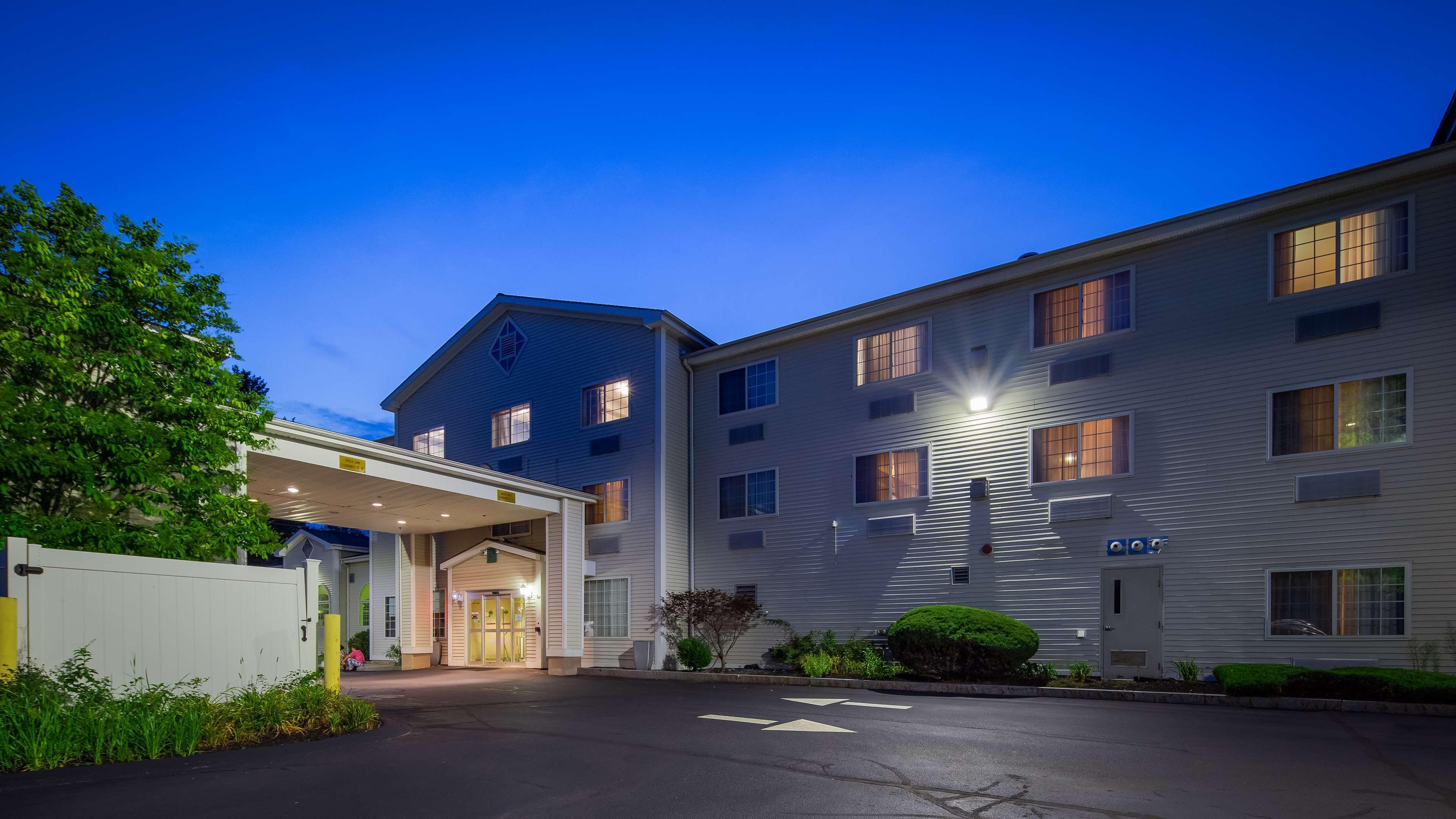 Best Western Concord Inn And Suites Buitenkant foto