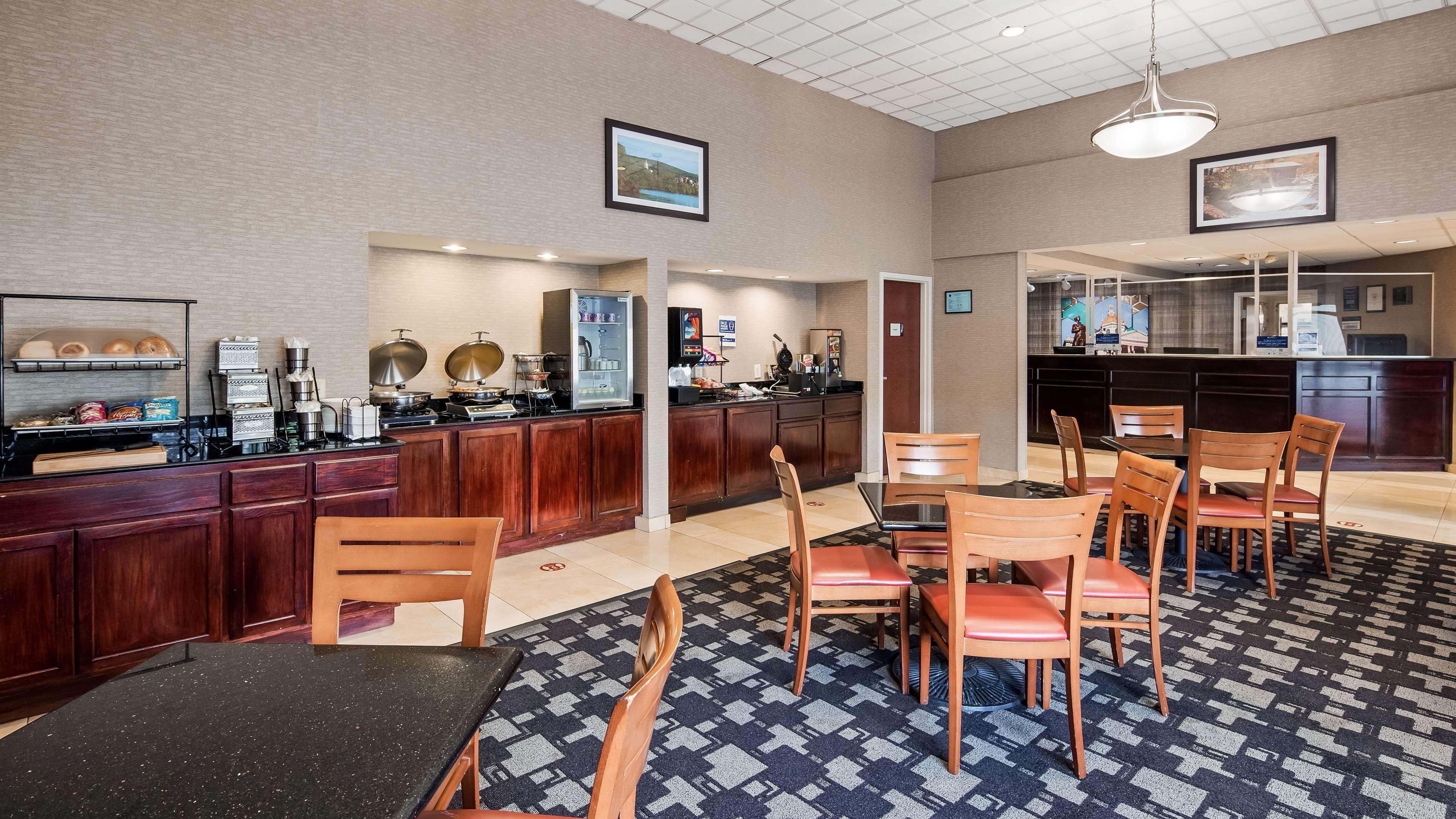 Best Western Concord Inn And Suites Buitenkant foto